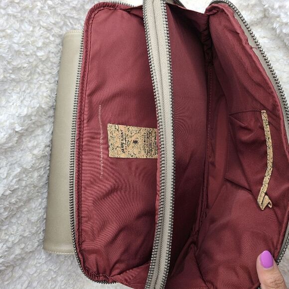 Matt & Nat Vegan Messanger style Tan shoulder bag - Picture 11 of 11